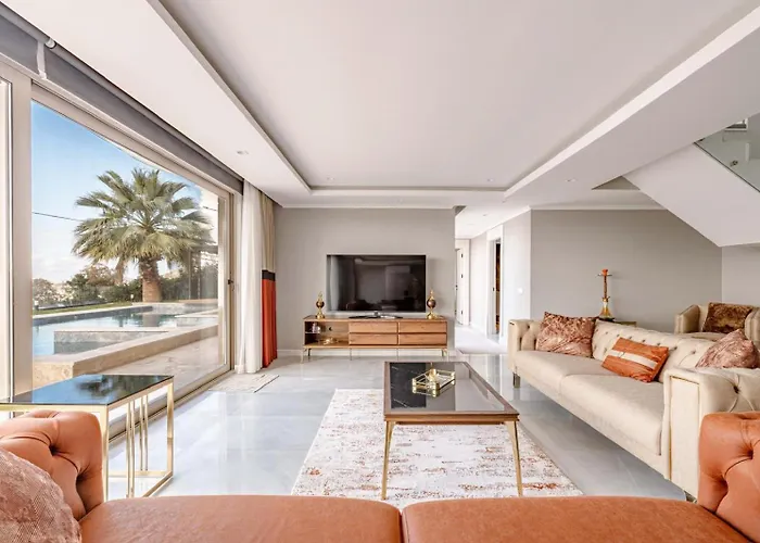 Private Luxury In With Pool, Sauna & Stunning Sea View בודרום