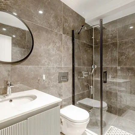 Luxury Golden With Sea View Villa *