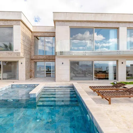 فيلة Private Luxury In With Pool, Sauna & Stunning Sea View *