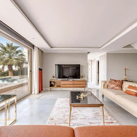 Private Luxury In With Pool, Sauna & Stunning Sea View بودروم