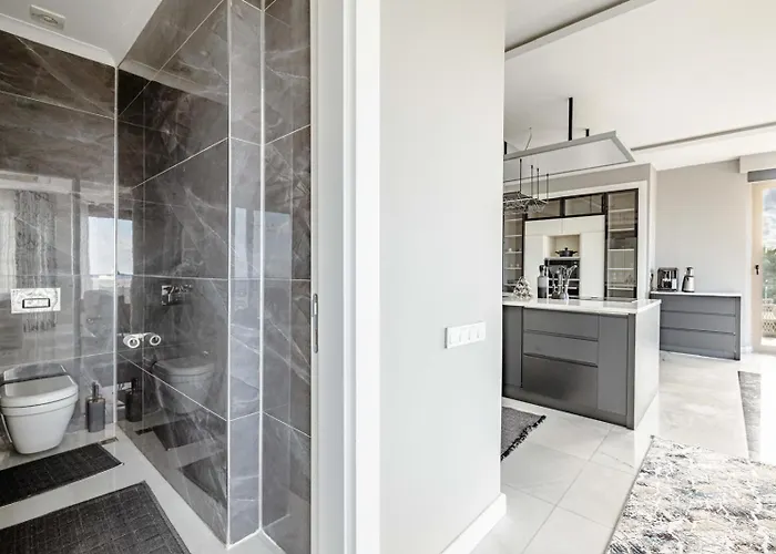 Luxury Golden With Sea View